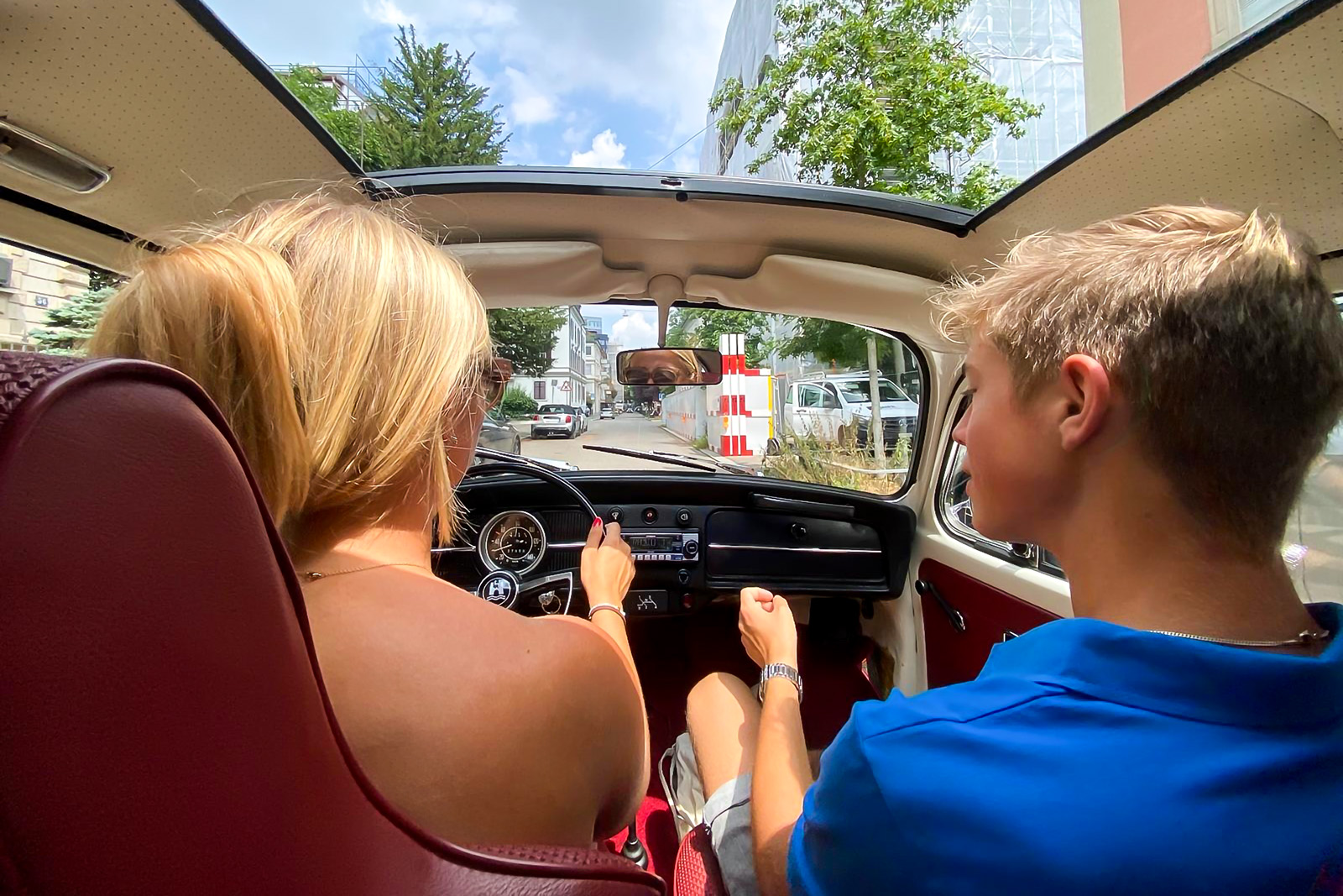 Old cars for young people Fahrt